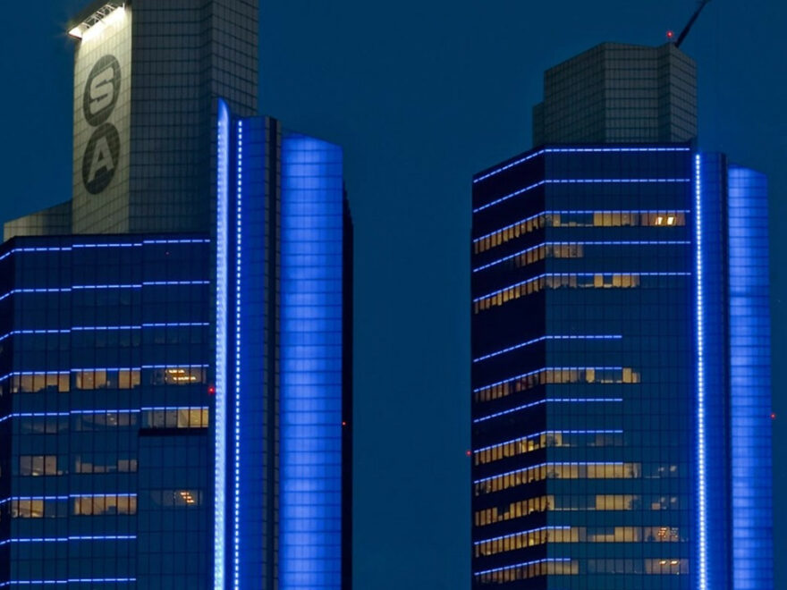 Sabancı Holding'in Carrefour ve Teknosa'dan çıkacağı iddia edildi