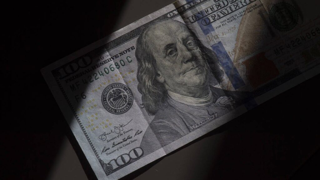 Dolar, tarım dışı istihdam öncesi yükselişte Dolar, tarım dışı istihdam öncesi yükselişte