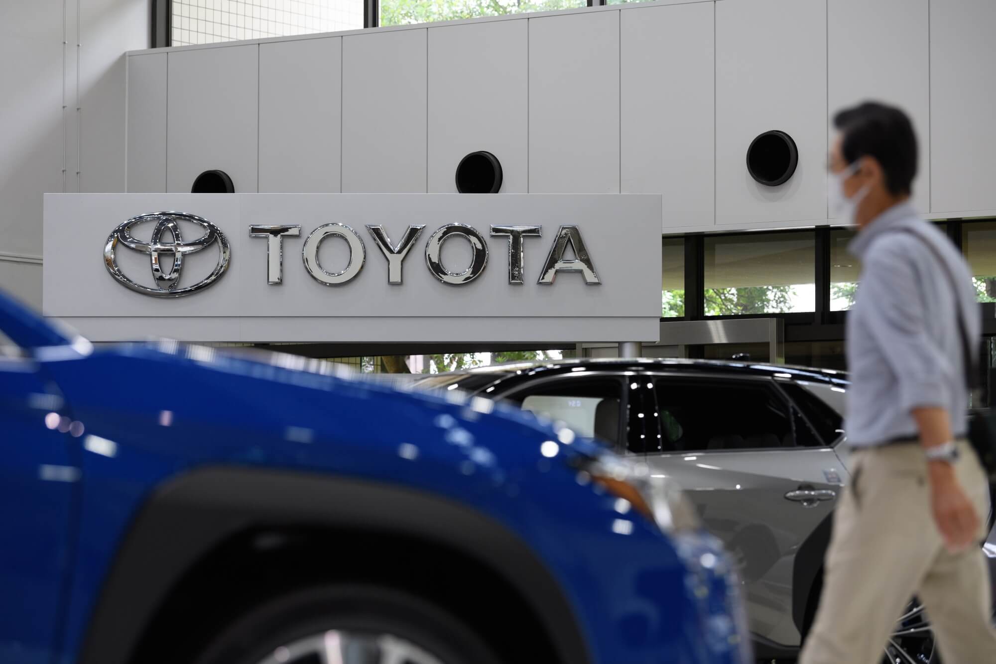 Toyota, Kendi Kendine Sürüşlü İlk Elektrikli Aracını Çin’de Satacak