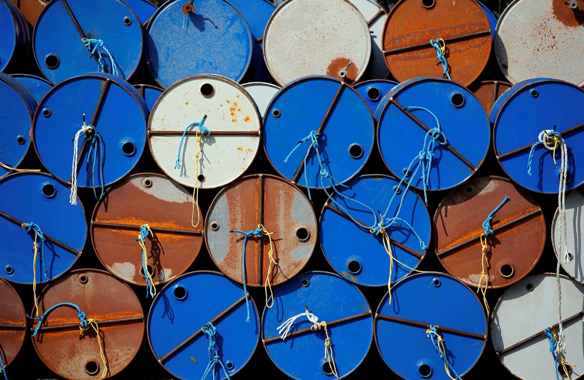Petrol, Ortadoğu Gerilimiyle 2% Düştü
