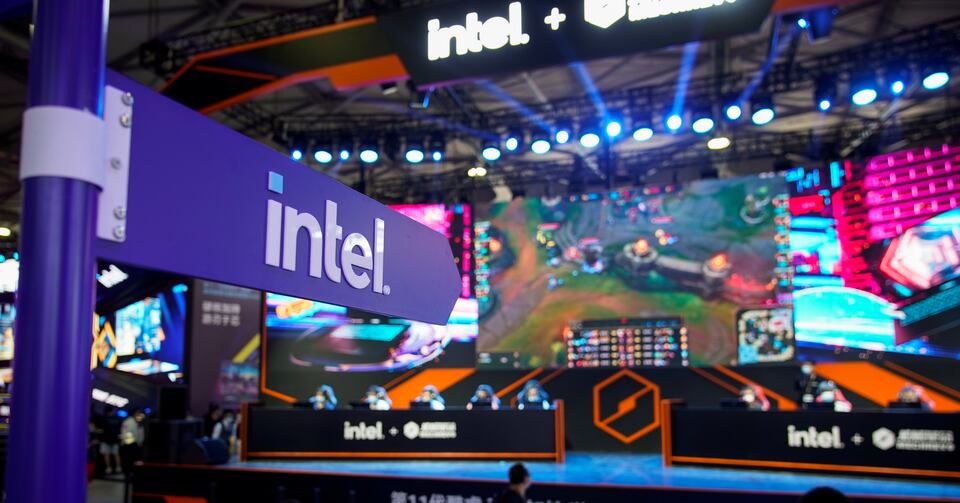Intel Neden 20% Düşüyor? 