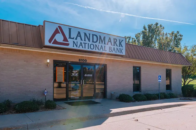 Landmark Bancorp gelir ve kârını artırdı