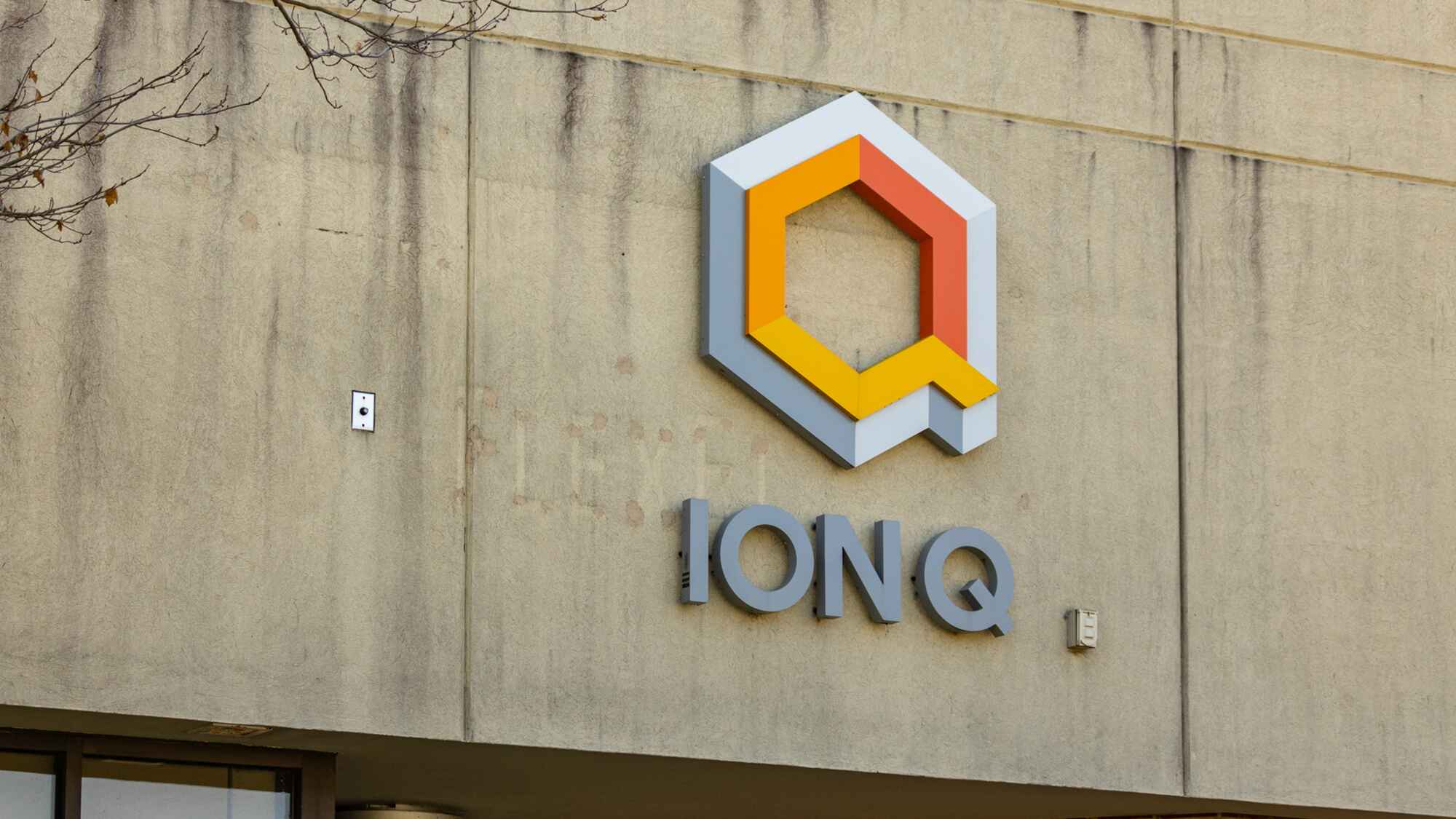 IonQ’nun güçlü gelirleri, hisse başına zararıyla gölgelendi