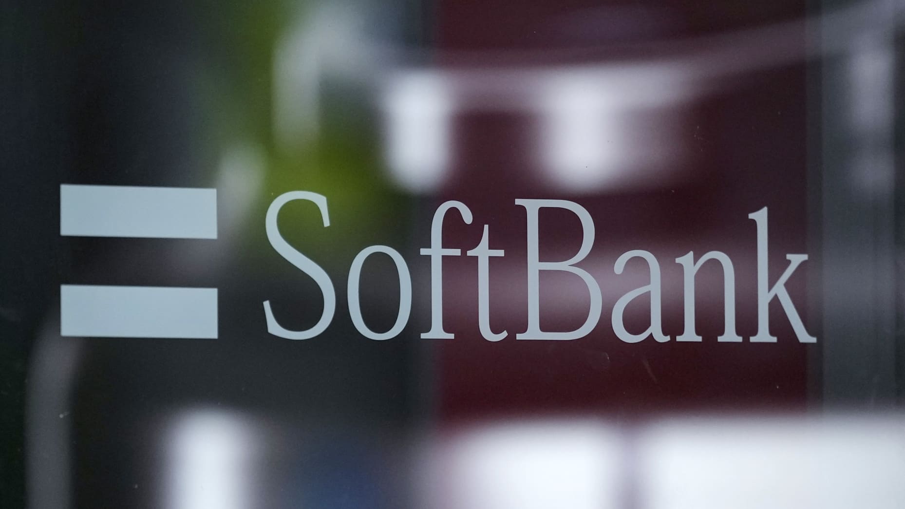 SoftBank’ın zararı geçen yıla göre azaldı,