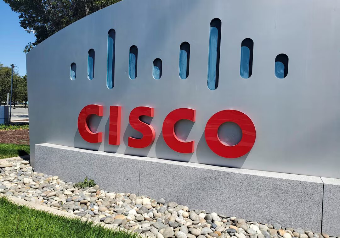 Cisco beklentileri aştı ancak yıllık bazda düşüş kaydetti