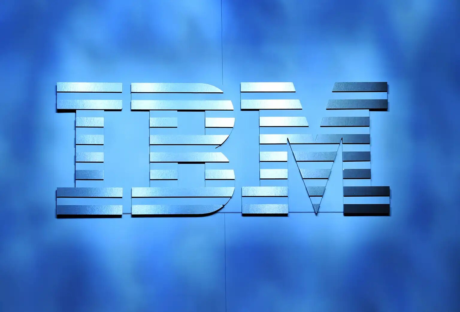 IBM ve AMD’den yeni ortaklık