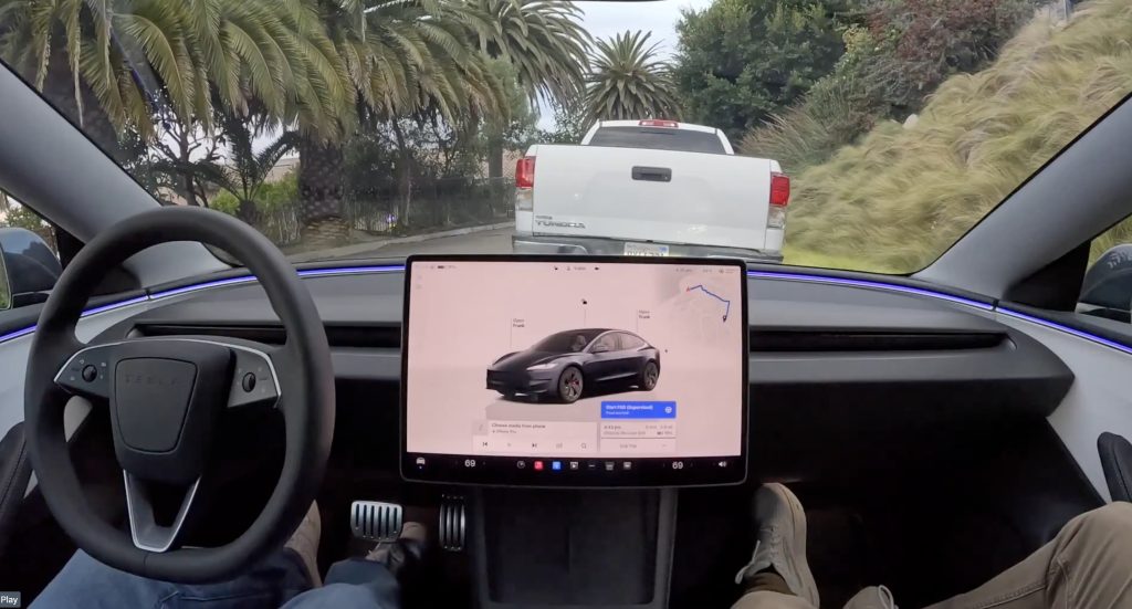 Tesla’dan tam otonom sürüş yazılımı güncellemesi