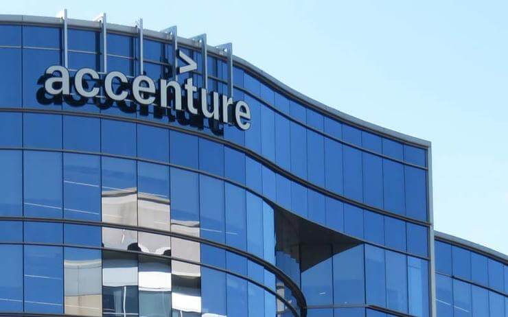 Accenture, Alman otomotiv yazılım şirket, AOX’u satın alıyor