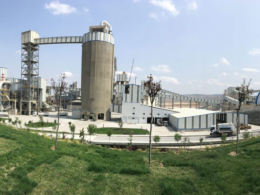 Çimsa, Eskişehir fabrikasında atık ısıdan elektrik üretim tesisini devreye aldı