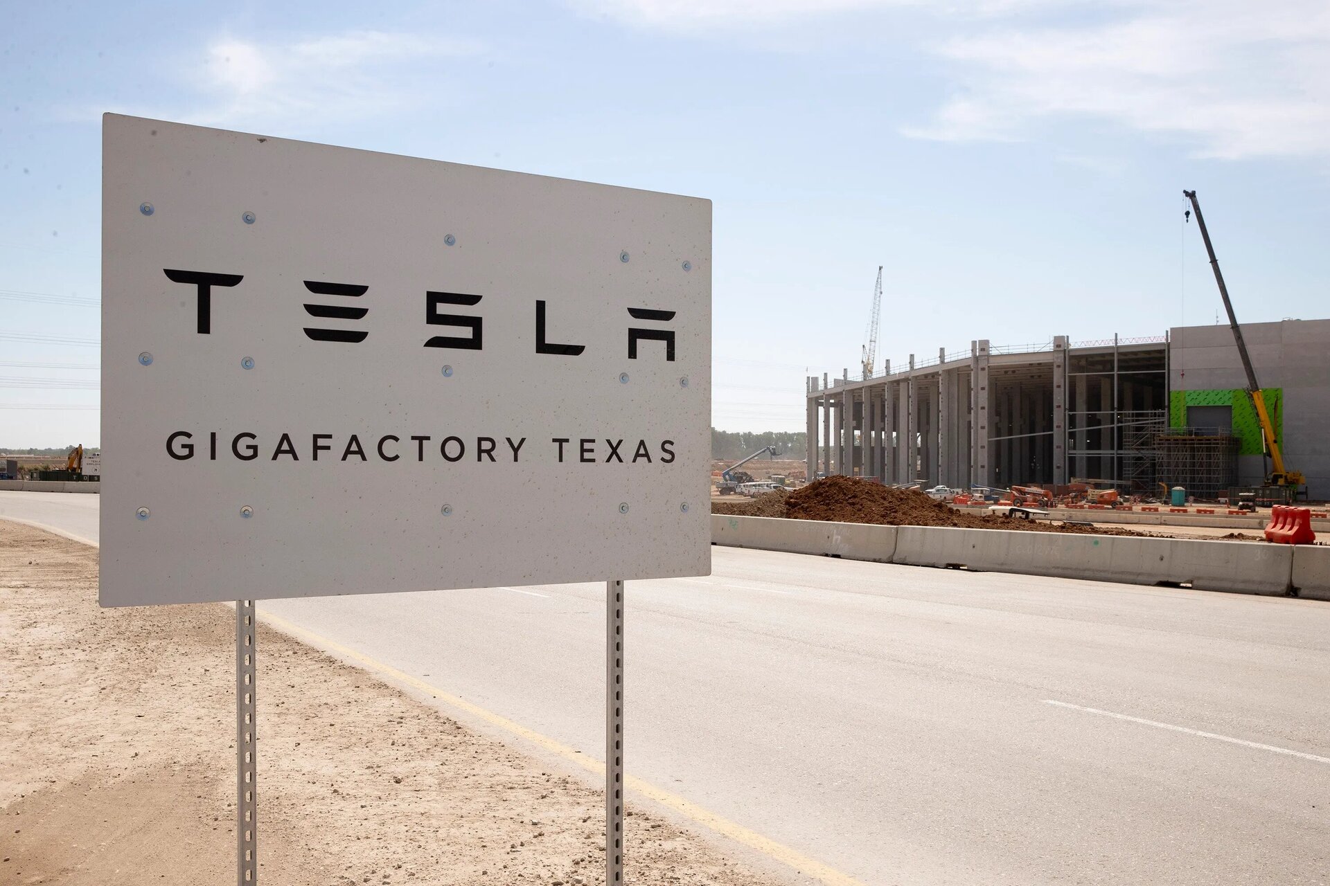 Tesla’nın Teksas lityum rafinerisi üretime başladı