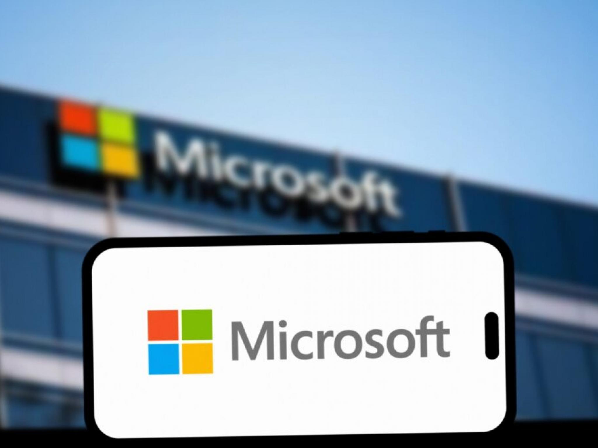 Microsoft, danışmanlık biriminde işe alımları durdurabilir