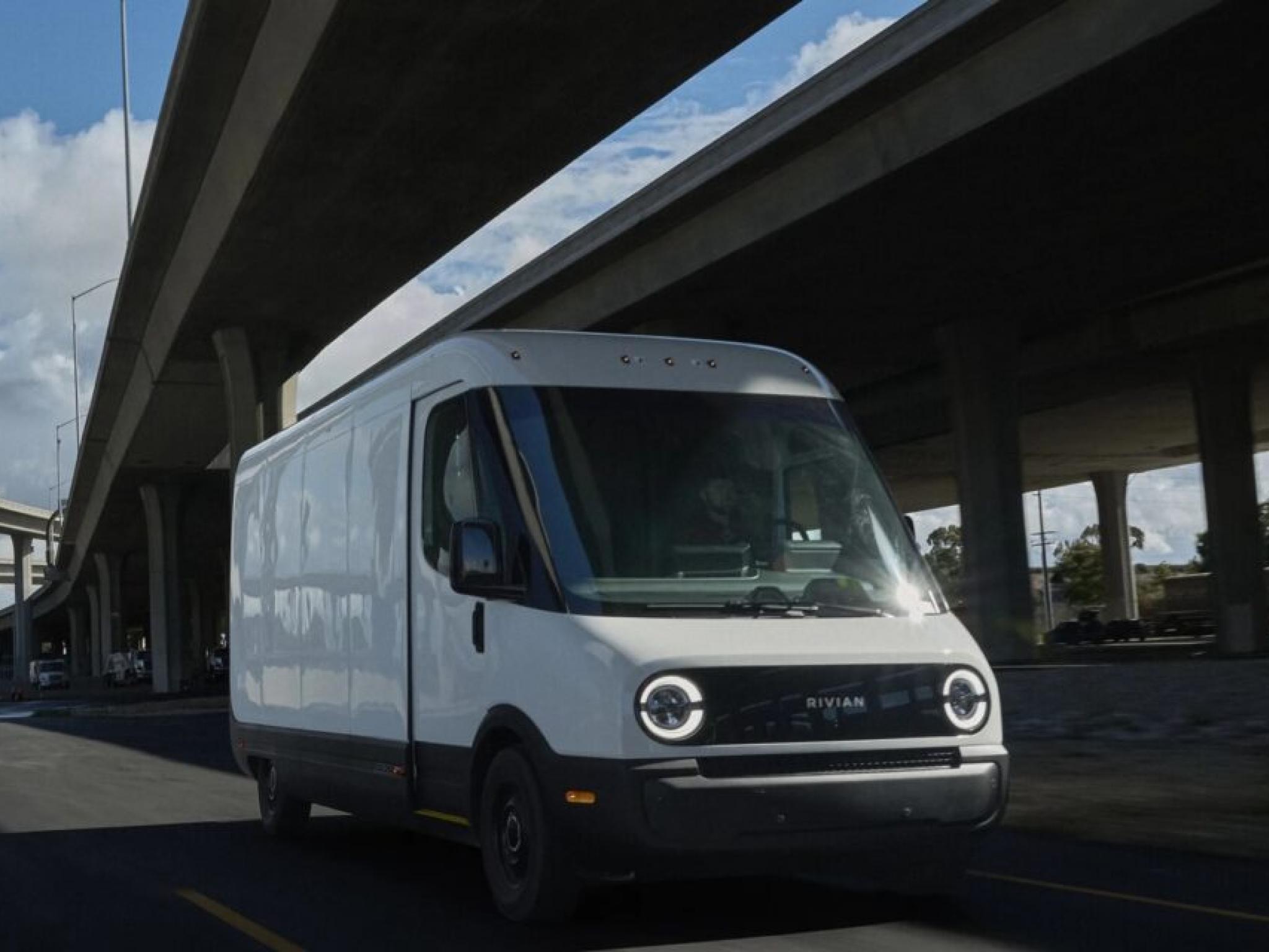 Rivian, elektrikli vanlarını Amazon dışına da satacak