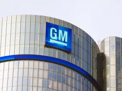 NHTSA, 878 bin GM aracı için soruşturma başlattı