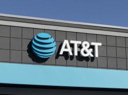 AT&T’den 850 milyon dolarlık santral satışı
