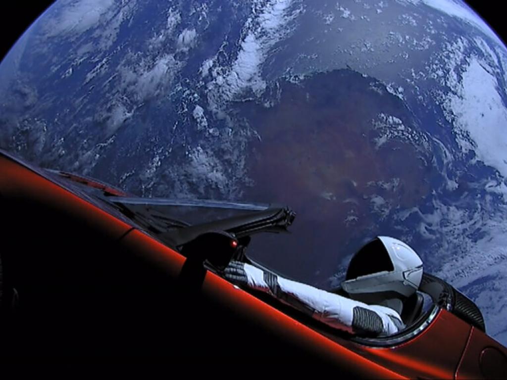 Musk’ın Tesla’sı uzayda keşfedildi