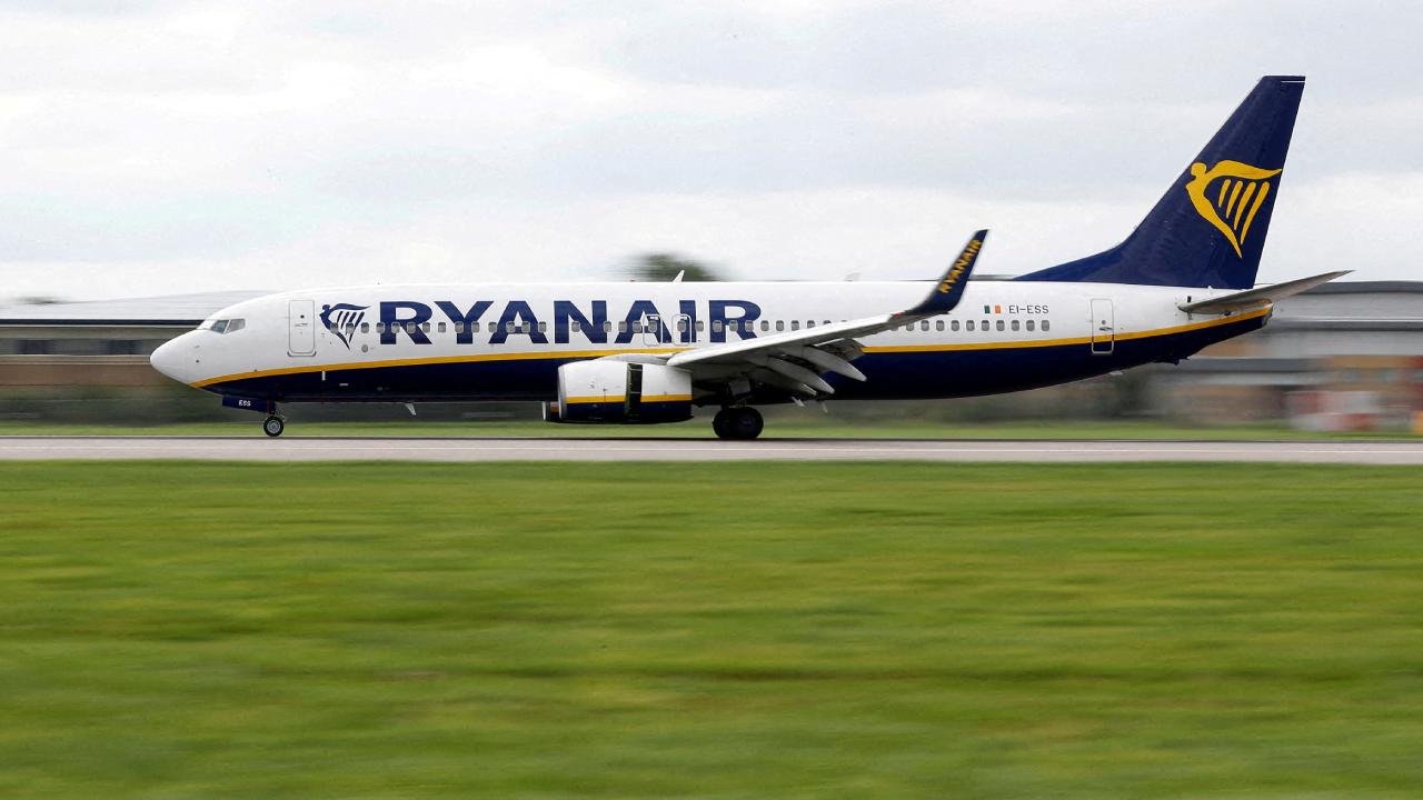 Ryanair’in üçüncü çeyrek kârı beklentilerin altında kalsa da hisse yükseldi