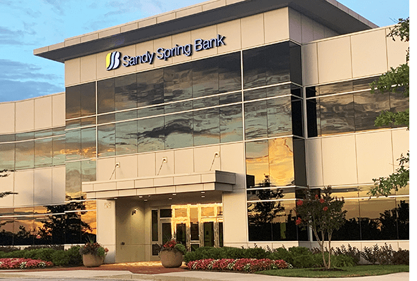 Sandy Spring Bancorp’un kârı beklentilerin altında kaldı