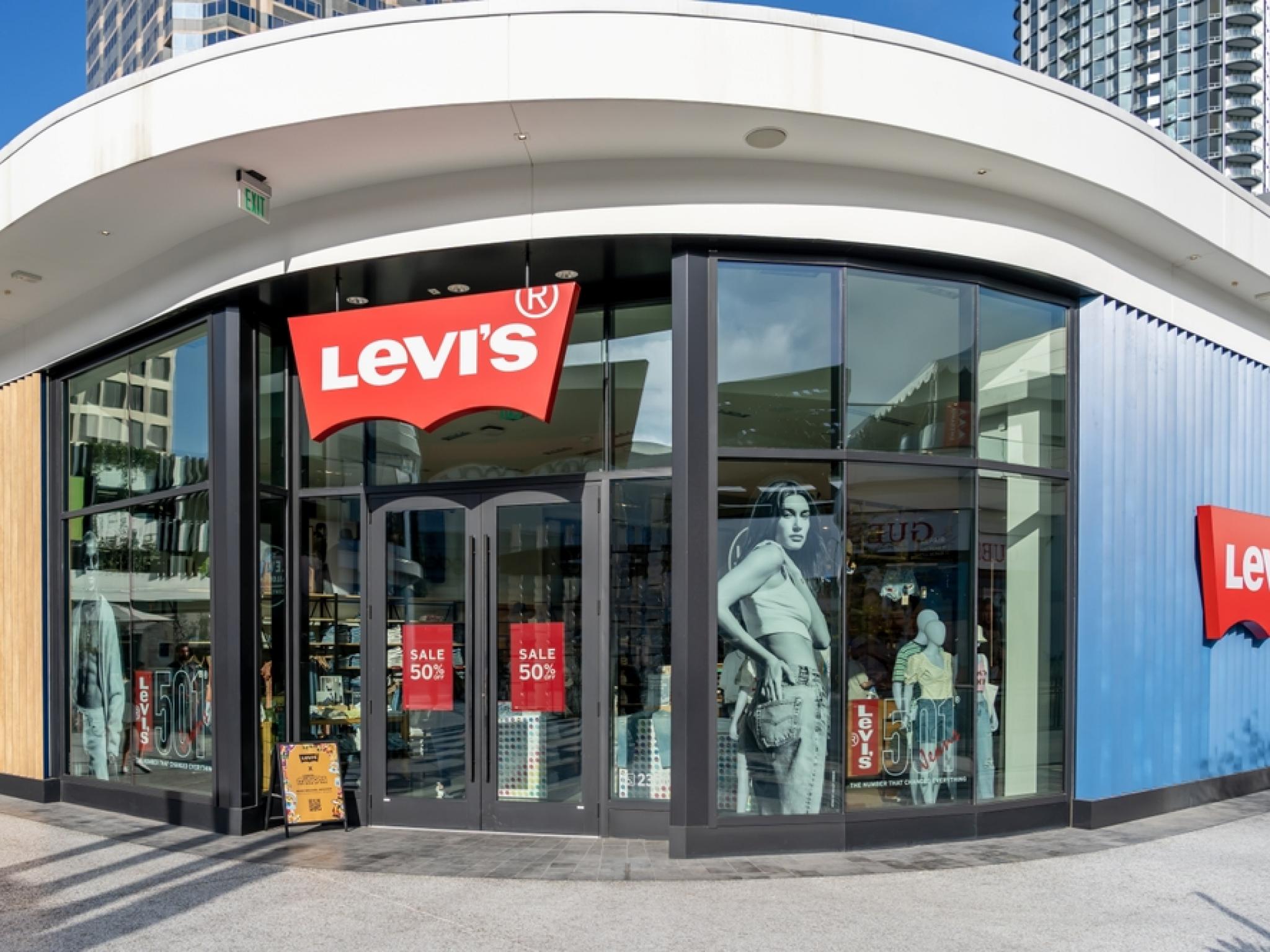 Levi Strauss güçlü dördüncü çeyrek sonuçları açıkladı