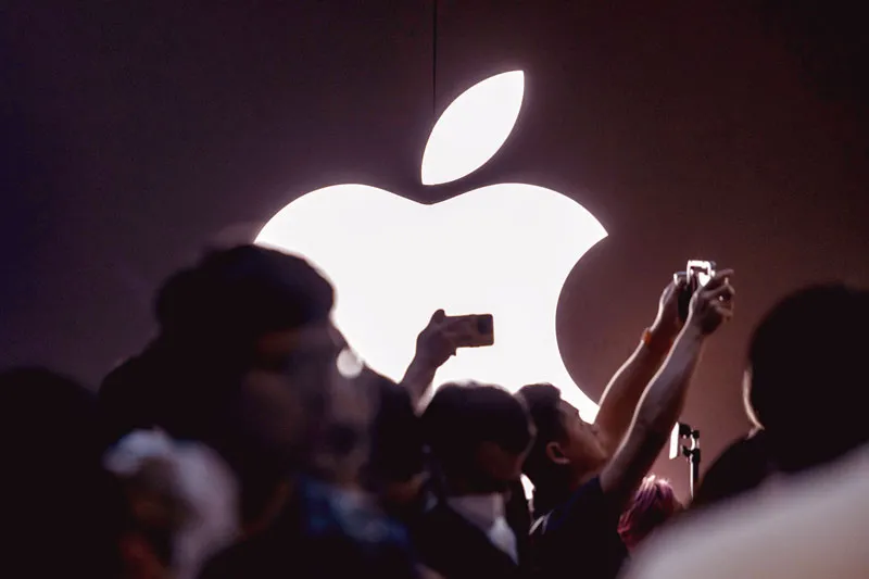 Apple beklentileri aştı ancak iPhone satışları zayıf kaldı