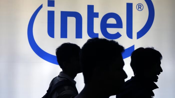 Intel’in 4. çeyrek geliri beklentileri aştı ancak yıllık bazda düştü
