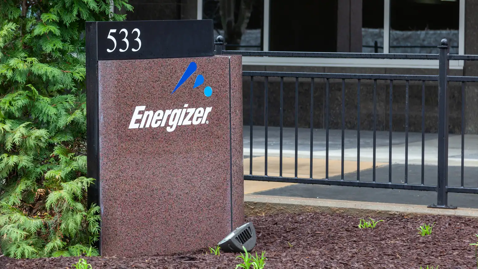 Energizer güçlü sonuçlarına rağmen ekside