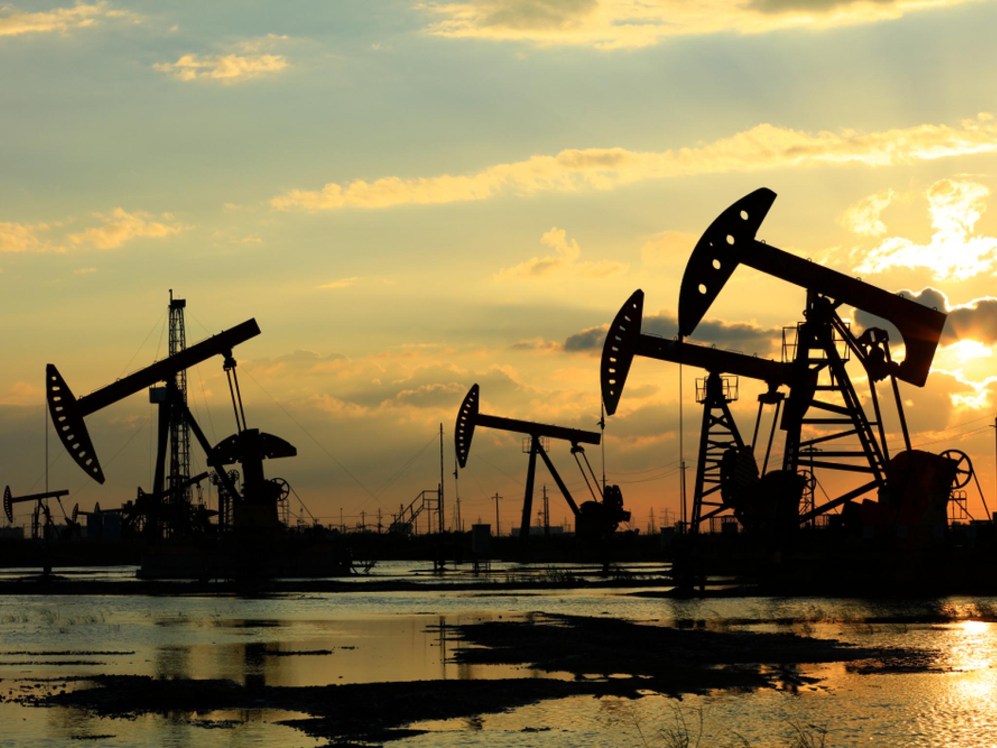 Petrol, İran yaptırımı haberleriyle yükseldi