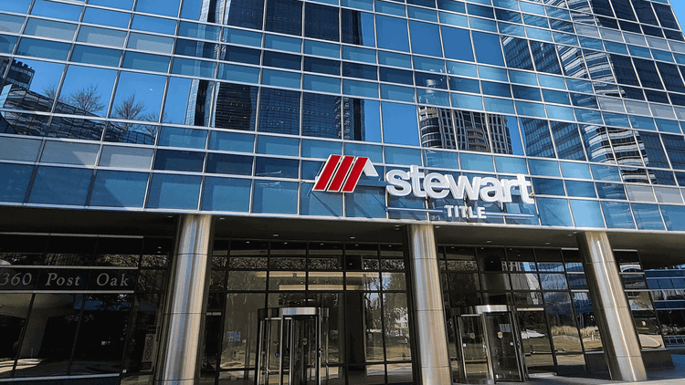 Stewart Information Services’in kârı beklentiyi aştı