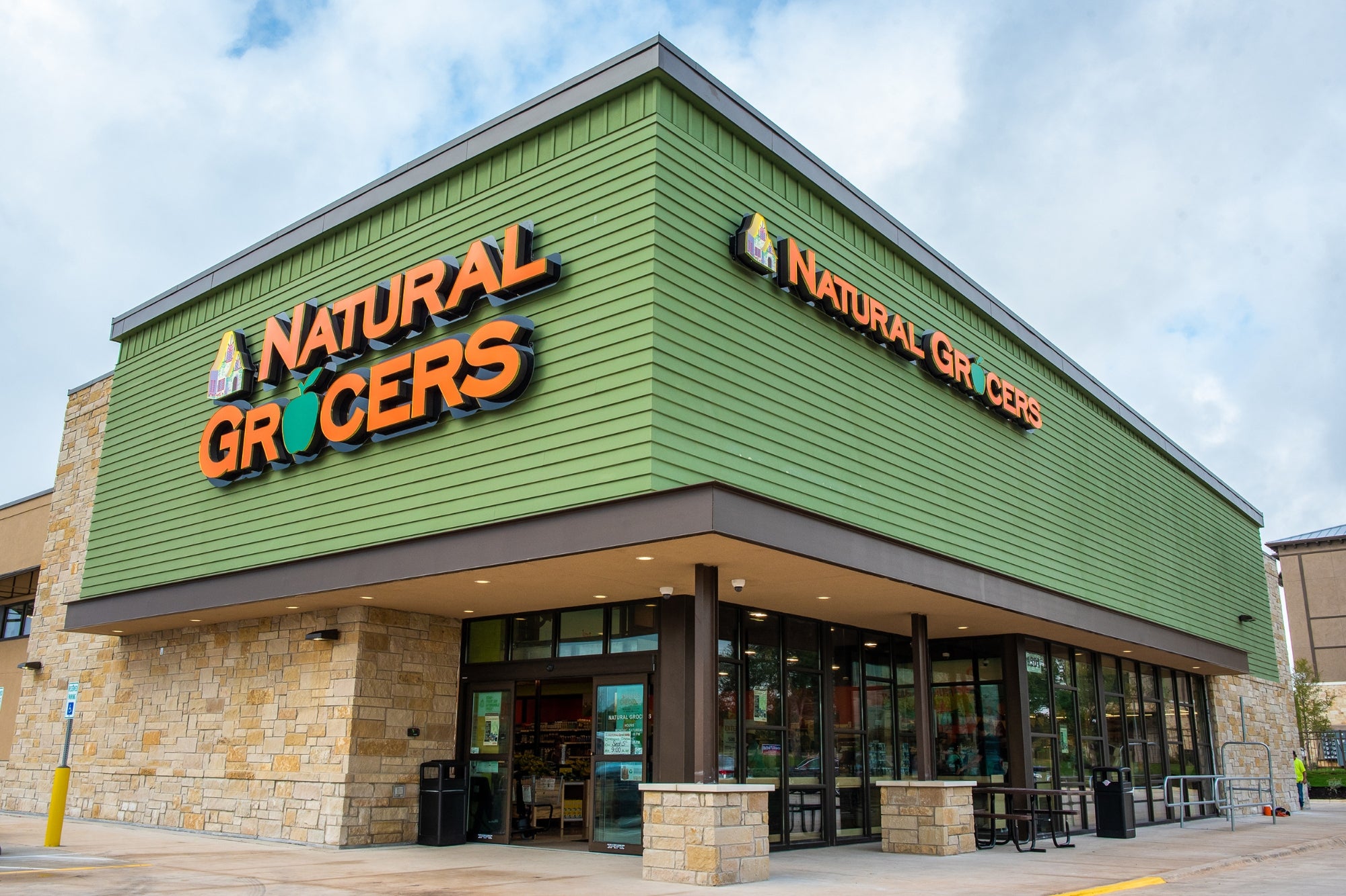 Natural Grocers’ın kârı ve gelirleri arttı ancak hisse düştü