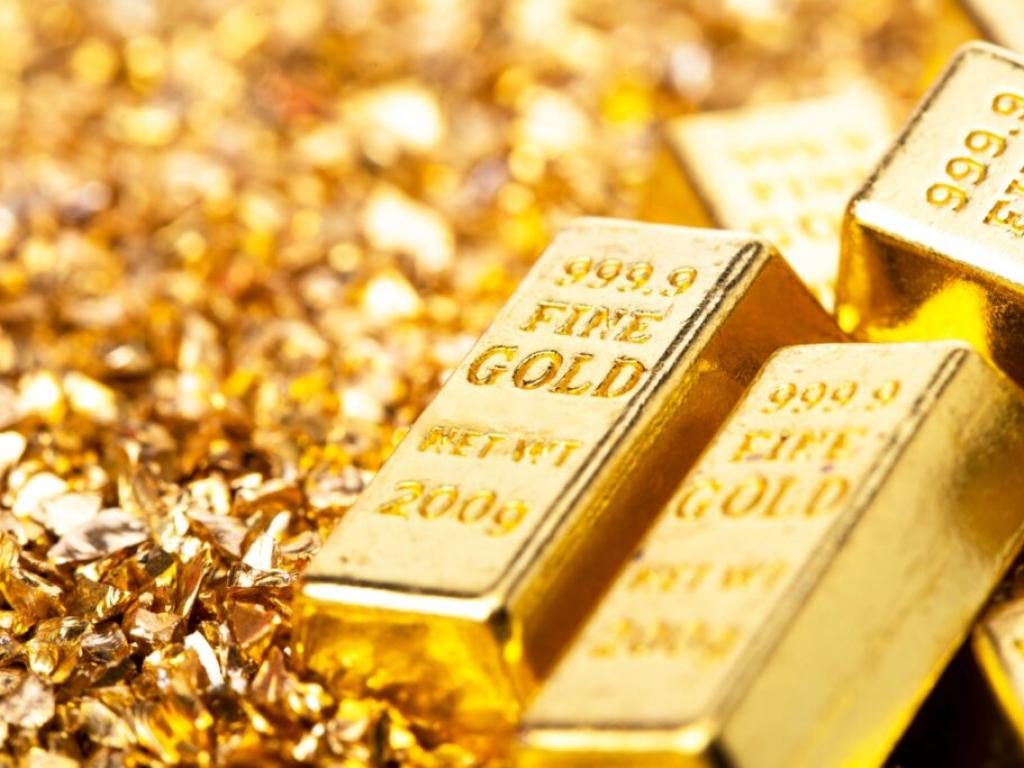 Altın, artan ticaret savaşı endişeleriyle 3% yükseldi