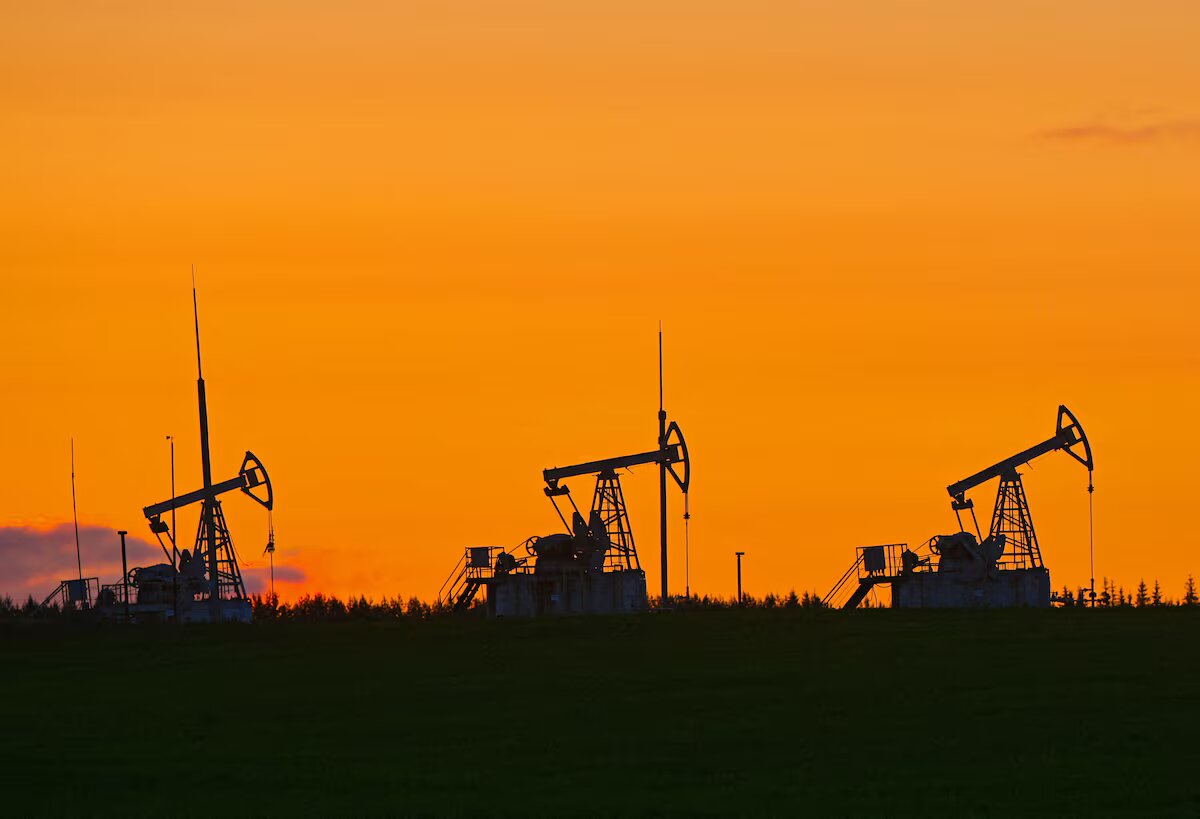 Petrol, ABD vergilerini çevreleyen endişelere rağmen yükselişte