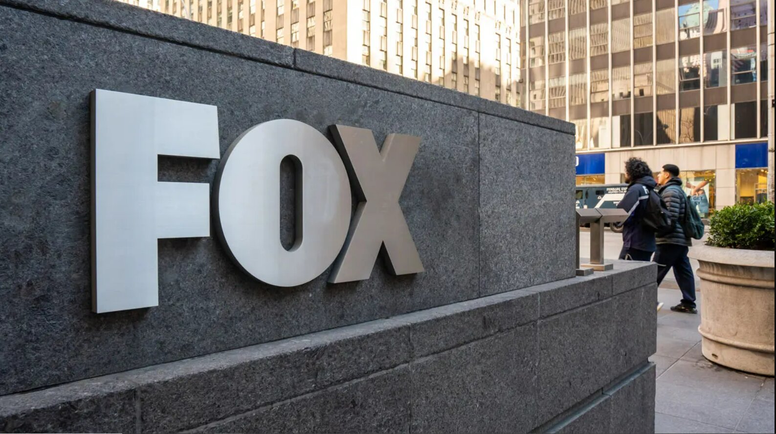 Fox’un ilk çeyrek kârı beklentileri aştı