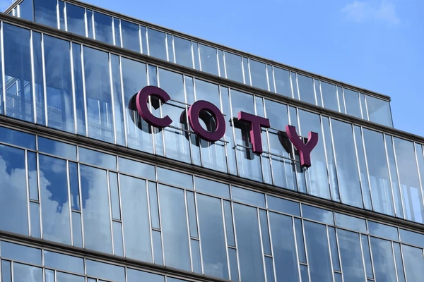 Coty’nin üçüncü çeyrek kârı beklentilerin altında kaldı