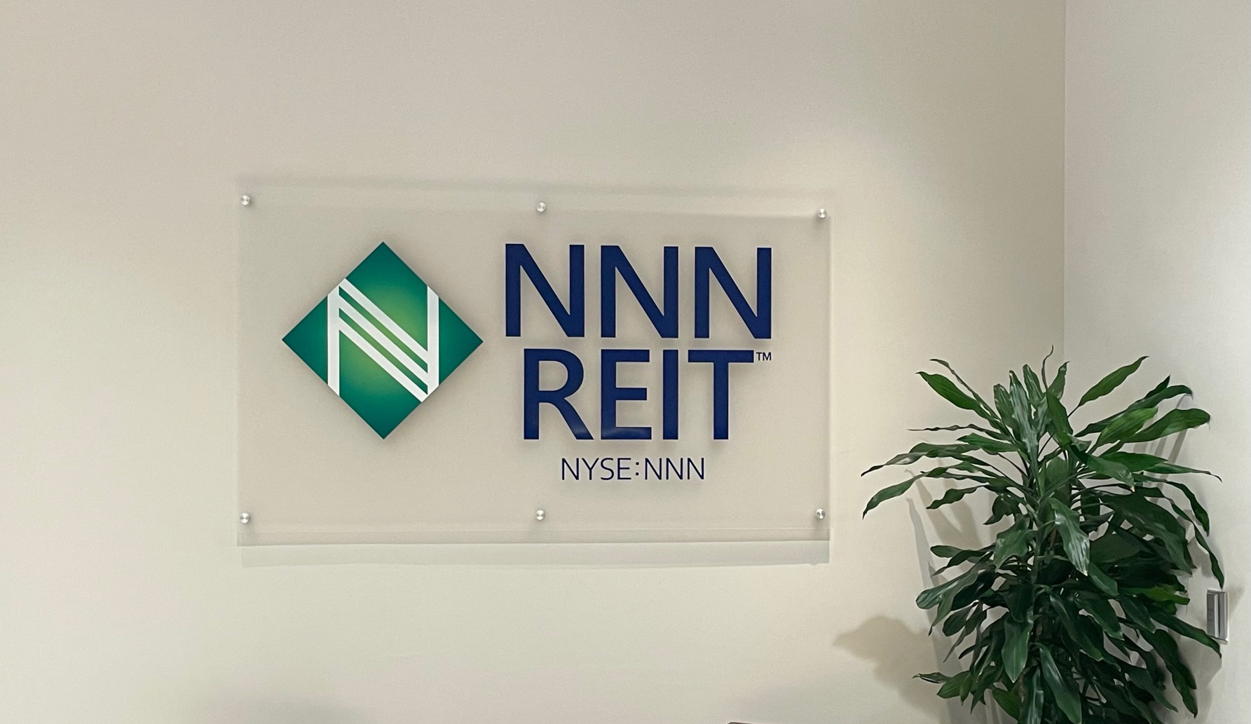 NNN REIT’in üçüncü çeyrek gelirleri arttı