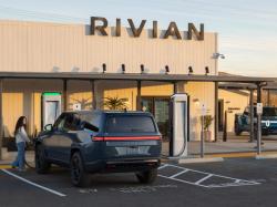 Rivian’dan gizemli yeni araç teaser’ı