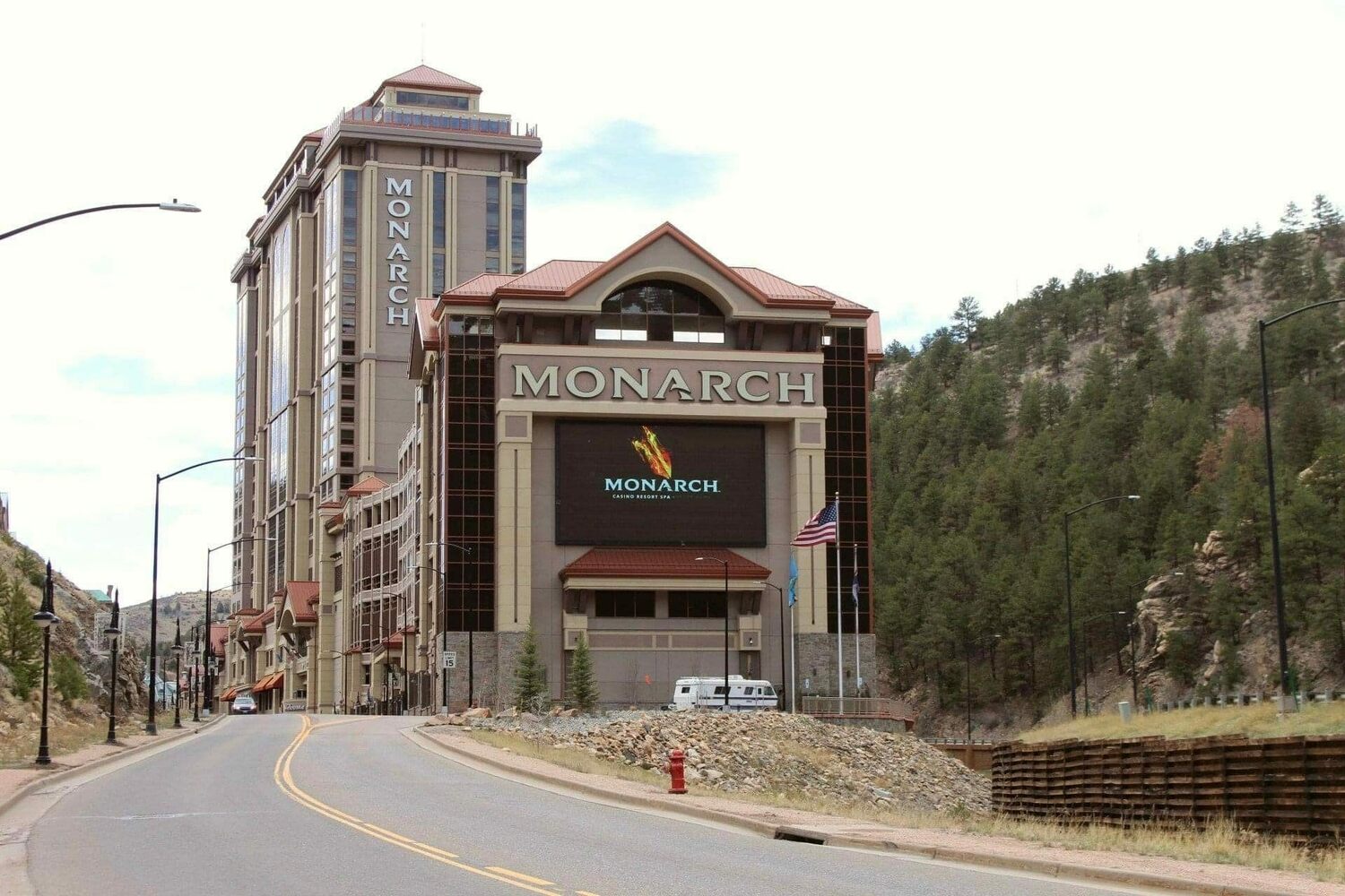Monarch Casino beklentileri aşan sonuçlarına rağmen ekside