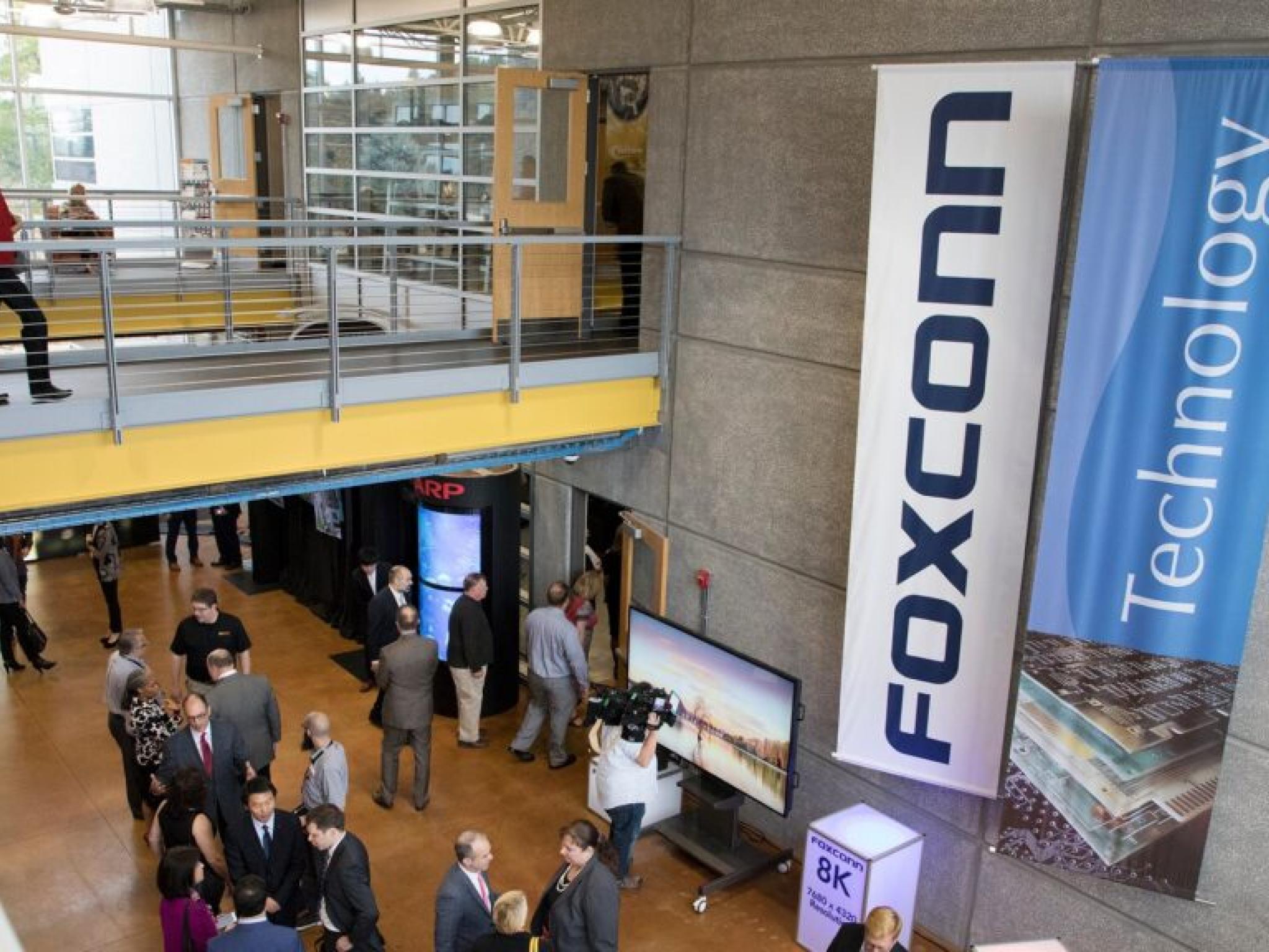 Foxconn, Nissan’dan hisse almayı değerlendiriyor