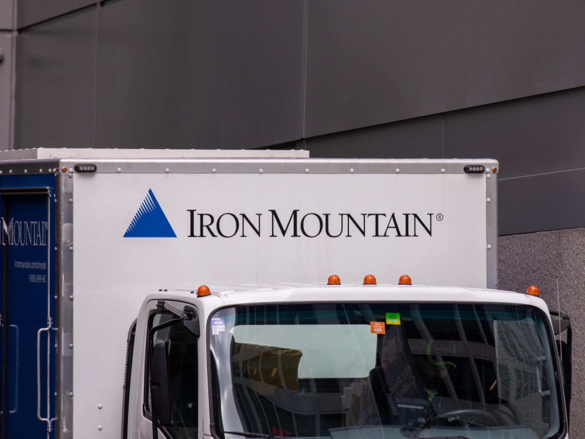 Iron Mountain’ın gelirleri çift haneli büyüdü