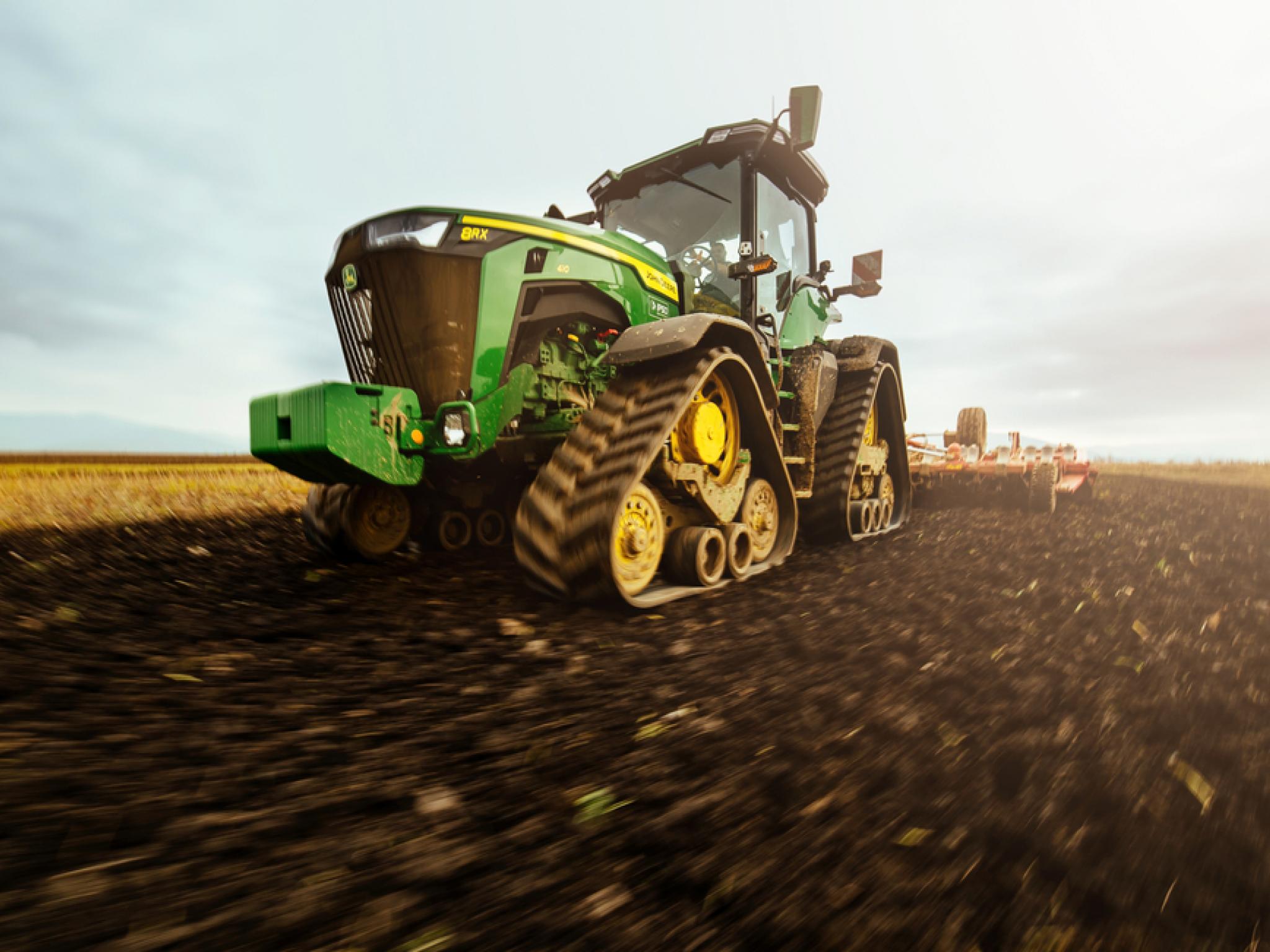 Deere’in satış ve gelirleri yüzde 30 düştü