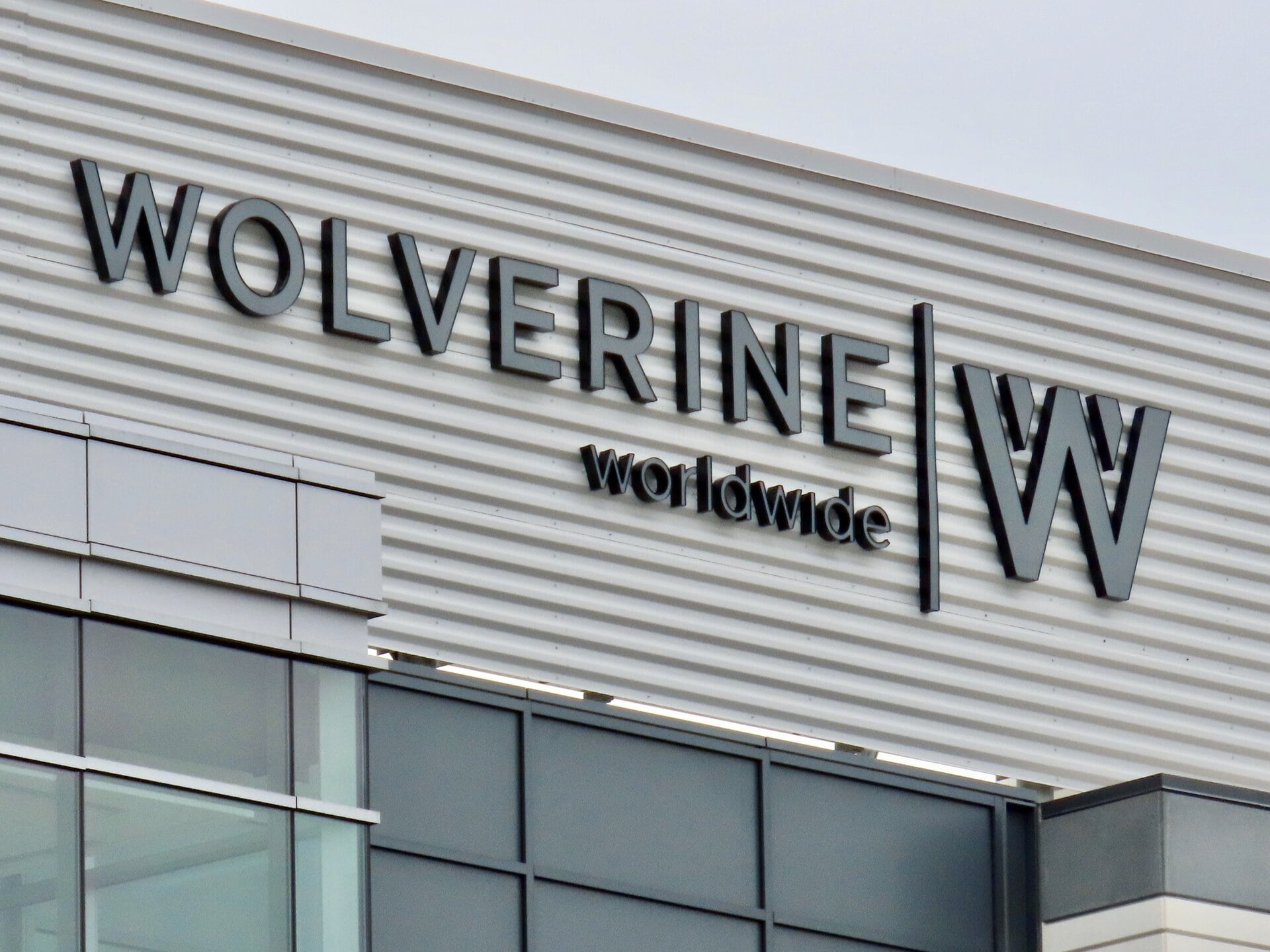 Wolverine World Wide gelirleri düştü