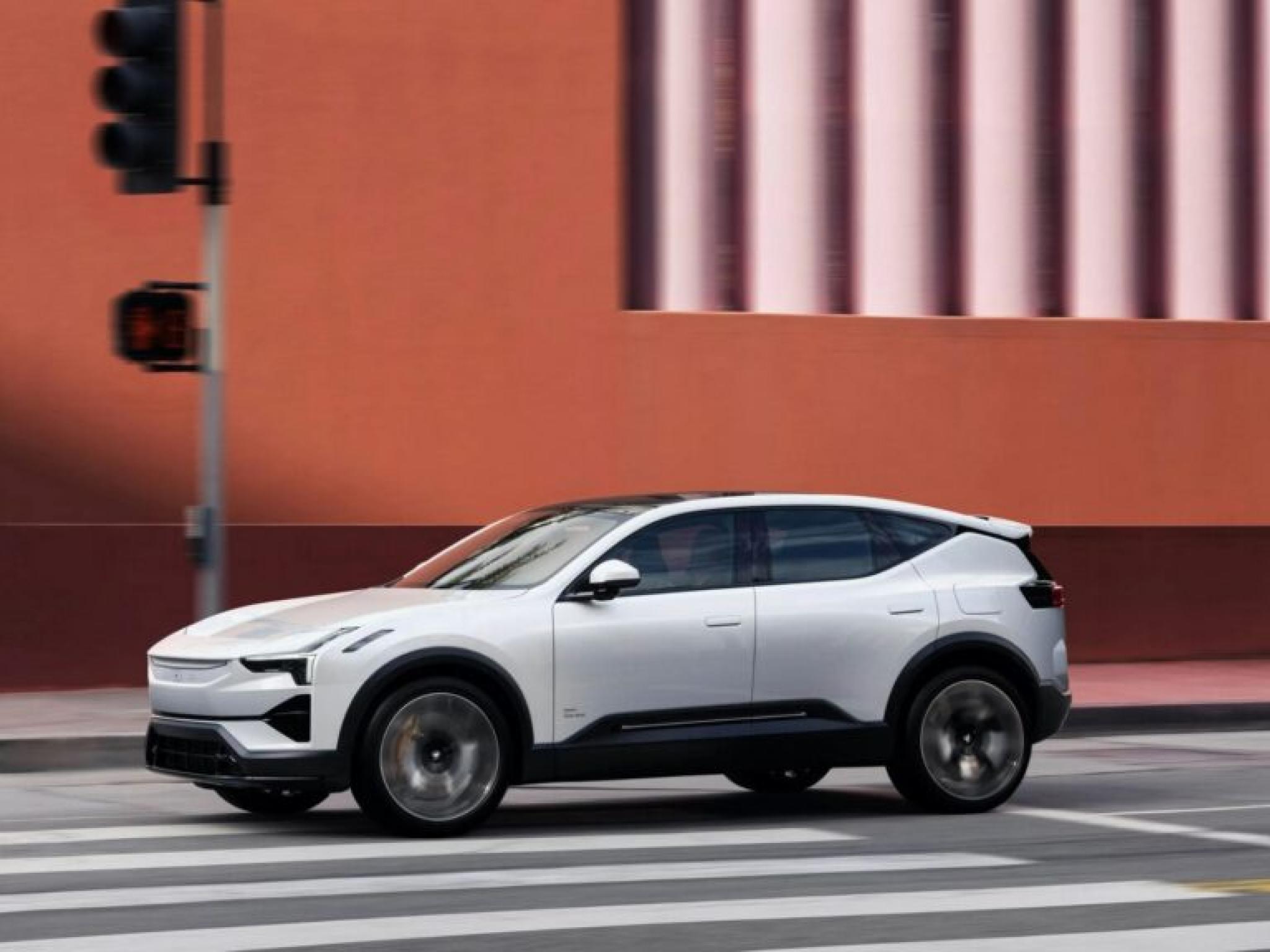 Polestar, Tesla sahiplerine 20 bin dolar indirim sunuyor