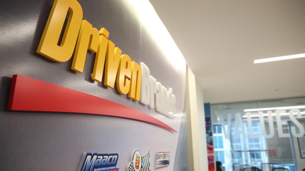 Driven Brands’in gelirleri tahminleri kaçırdı