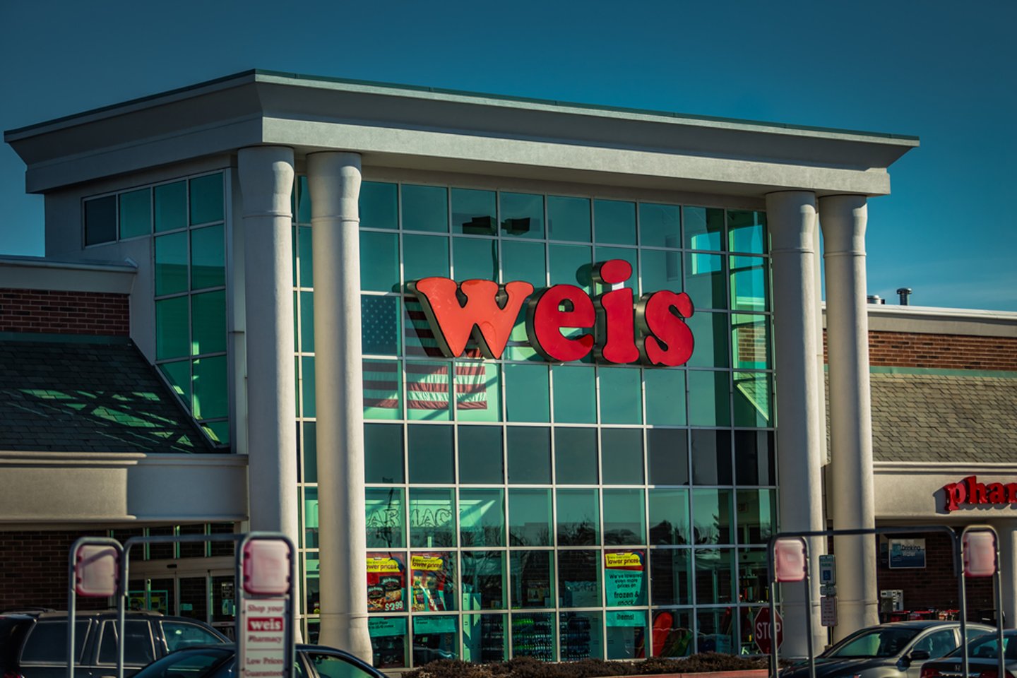 Weis Markets güçlü sonuçlarına rağmen düştü