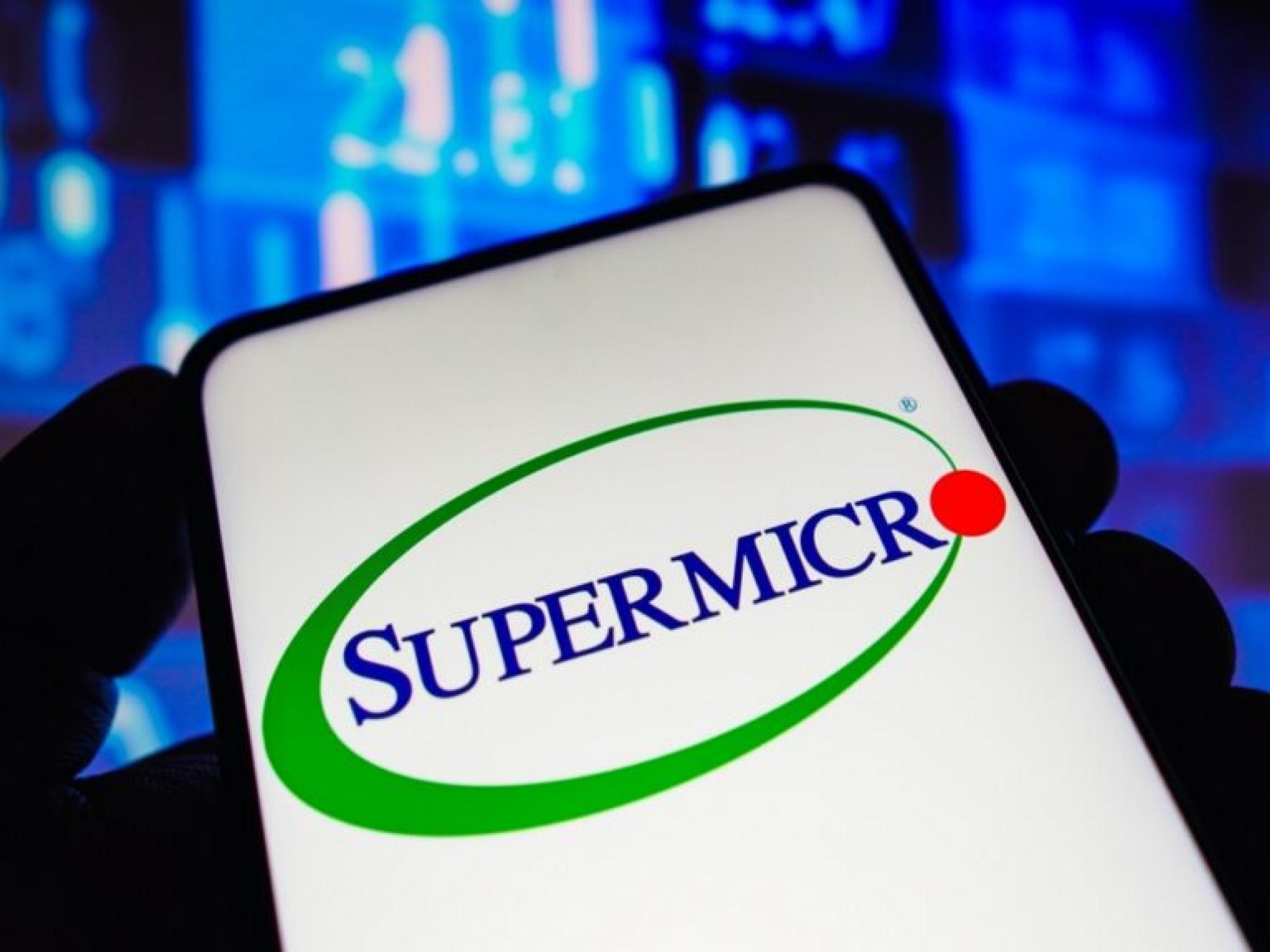 SMCI yöneticileri milyonlarca dolarlık hisse sattı
