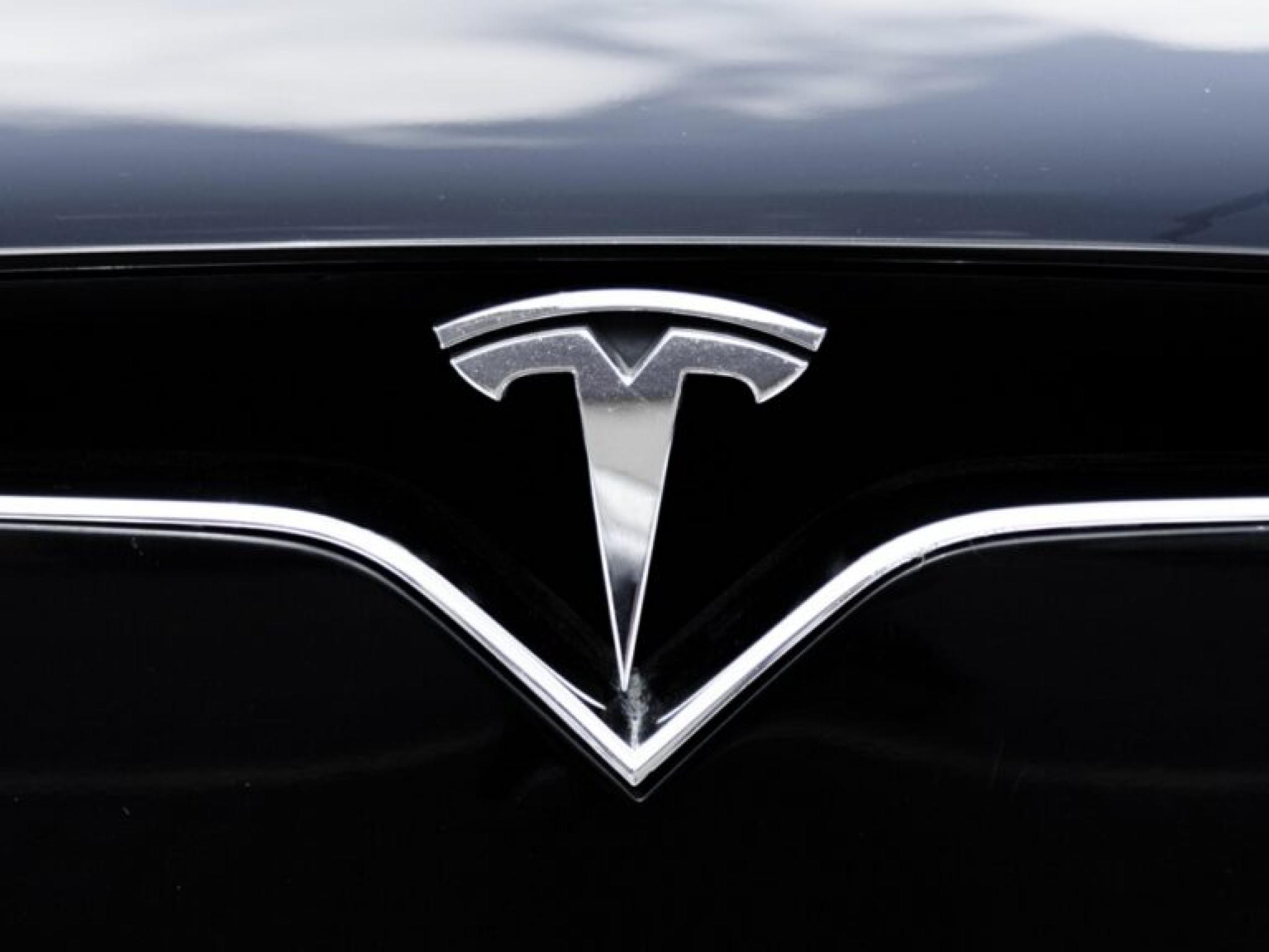 Tesla hisseleri 2025’te 22% değer kaybetti