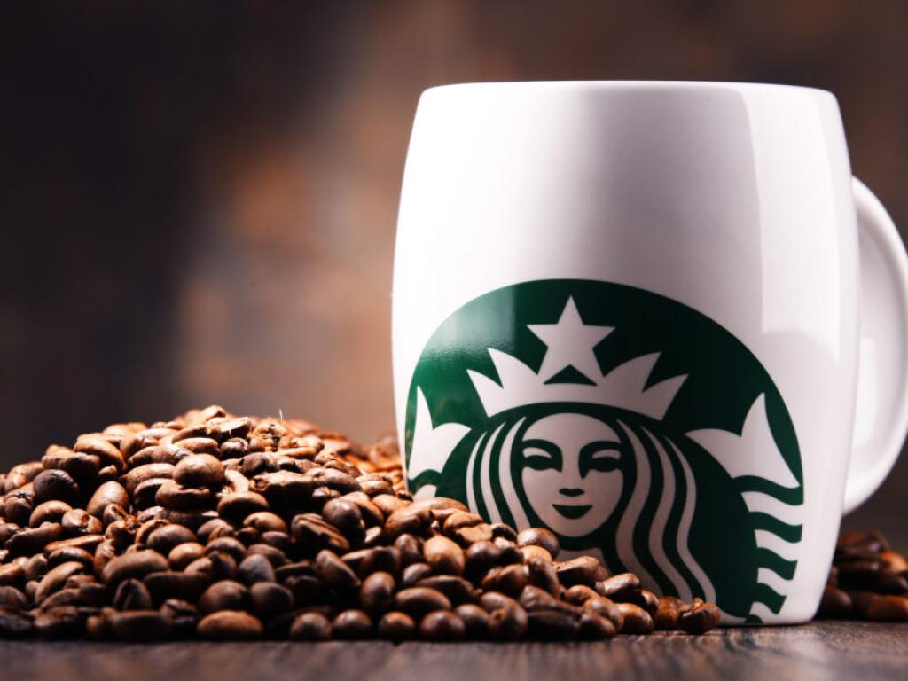 Starbucks’a yeni CFO: Cathy R. Smith atandı