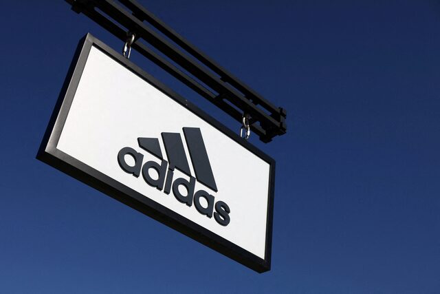 Adidas’ın zararı beklentilerin altında geldi