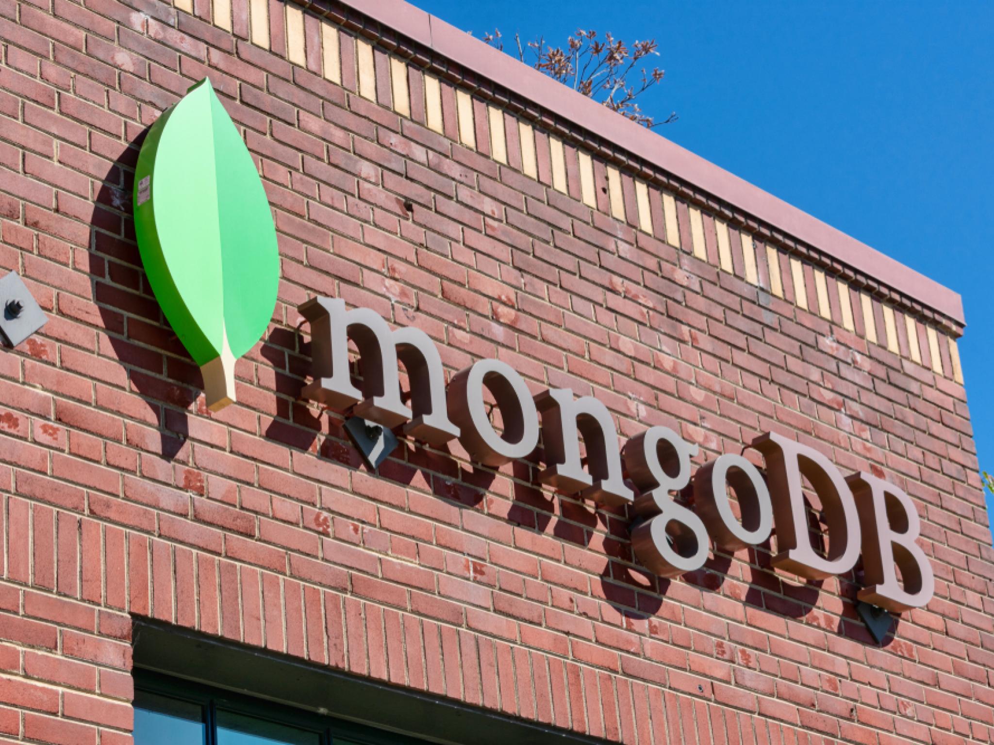 MongoDB, zayıf öngörülerinden darbe aldı