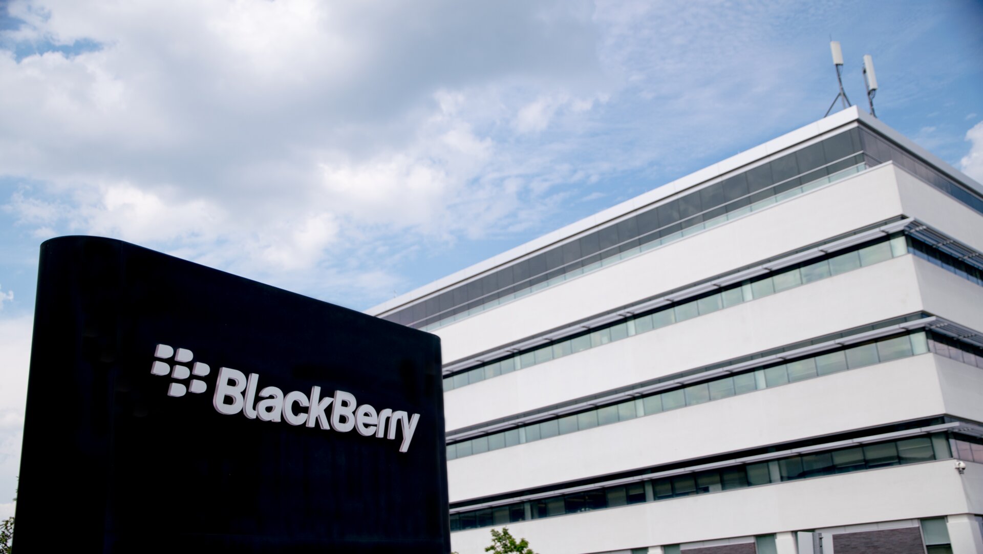 BlackBerry’den robotik sistemlere güvenlik çözümü
