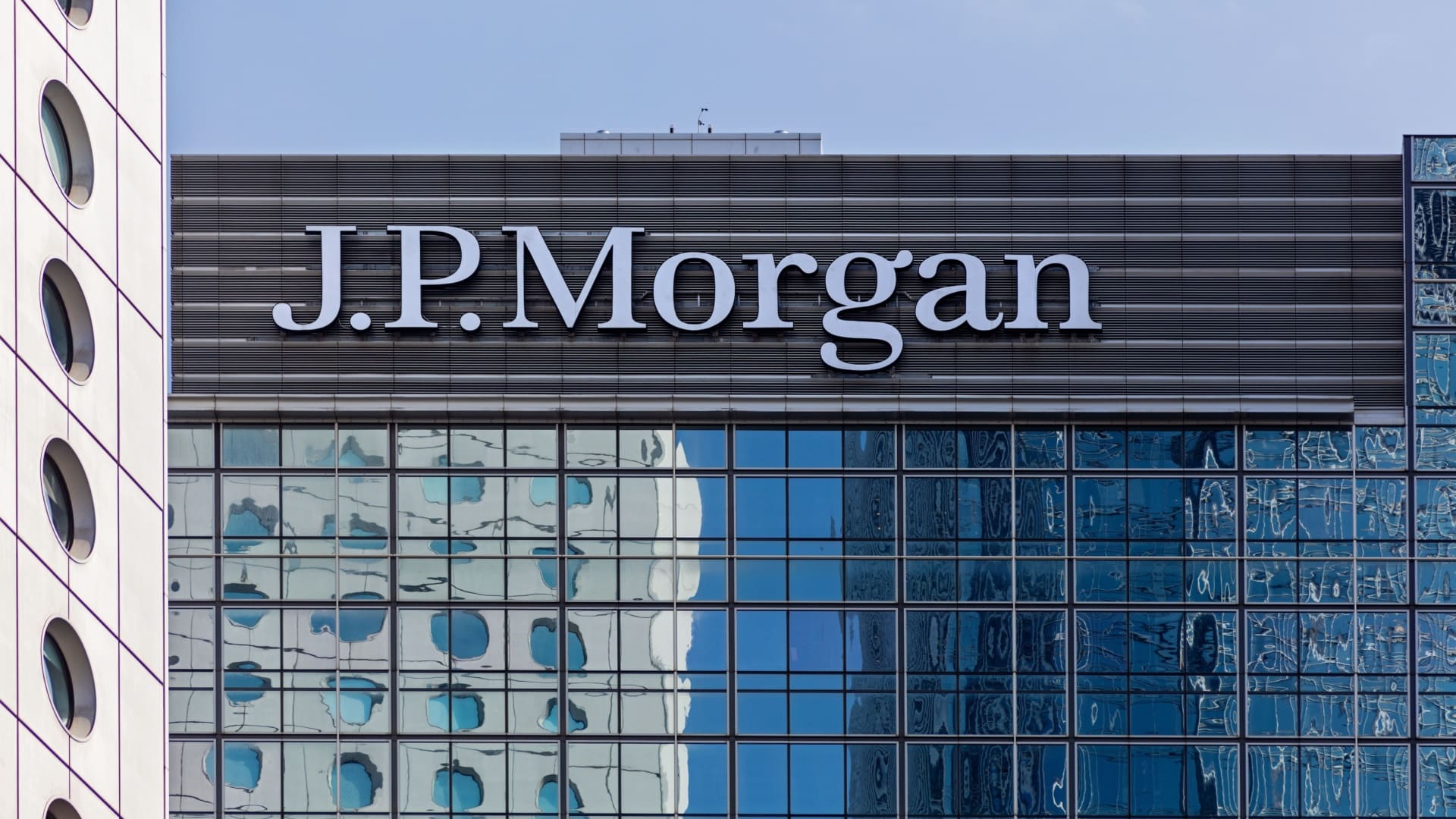 JPMorgan, Türk bankaları için hedef fiyatlarını düşürdü