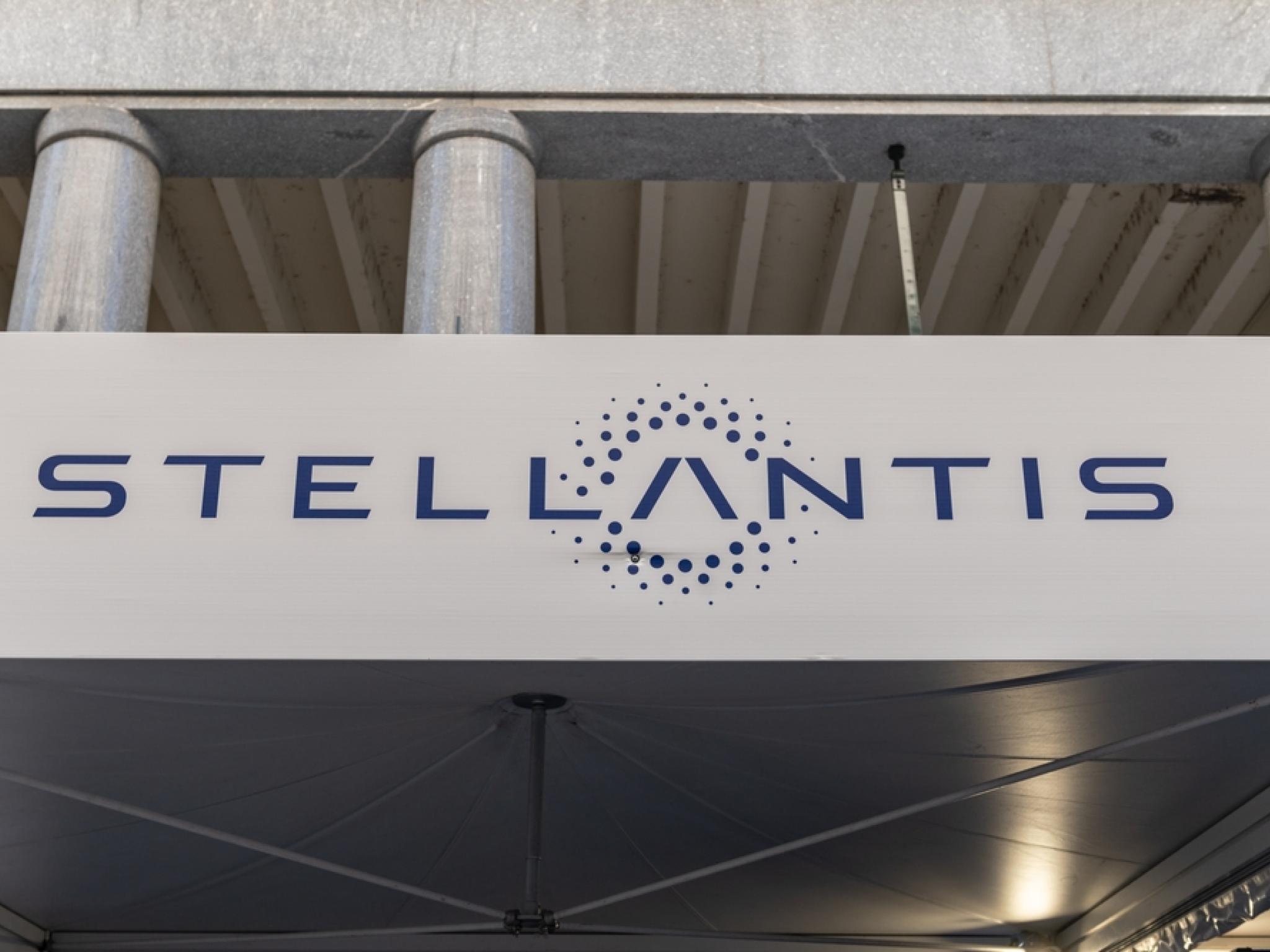 Stellantis’in ilk çeyrek gelirleri düştü